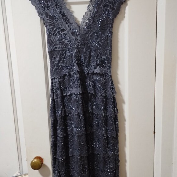 3/$20 Le Chateau lined, beaded blue dress - Picture 1 of 8